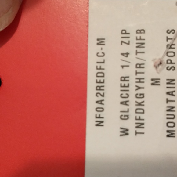 The North Face women's gray medium regular nwt pullover jacket - Picture 10 of 10